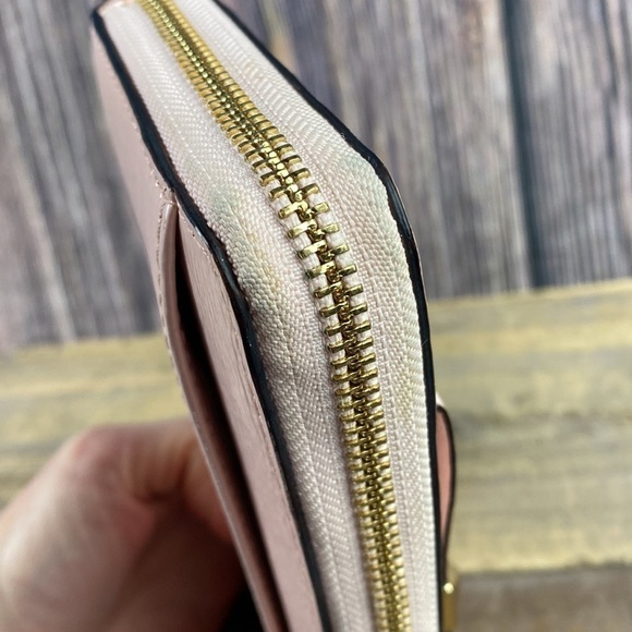 Kate Spade Patent Leather Pink Wallet With Bow - Picture 11 of 14